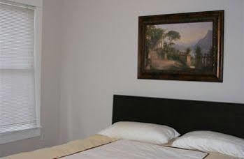 Oda ve Kahvaltı Modern 3*